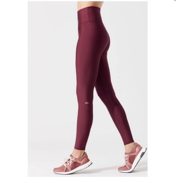 Alo Yoga High-Waist Airlift Full Length Leggings in Black Cherry Medium - Picture 2 of 12